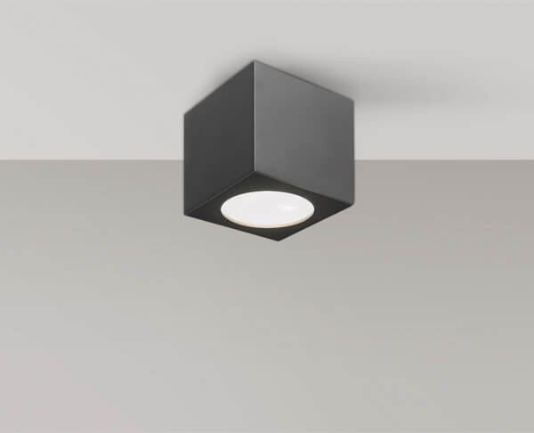 מנורה צמודת תקרה מוגנת מים לחוץ ריבוע שחור